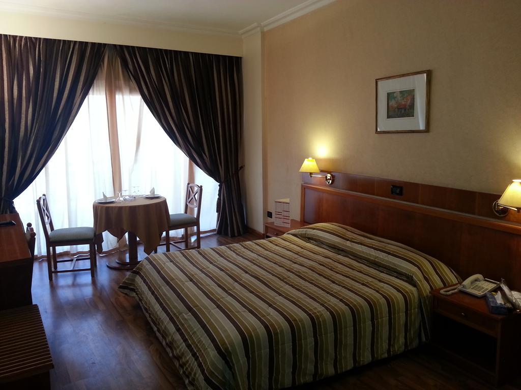 Charles Hotel Beirut Ngoại thất bức ảnh